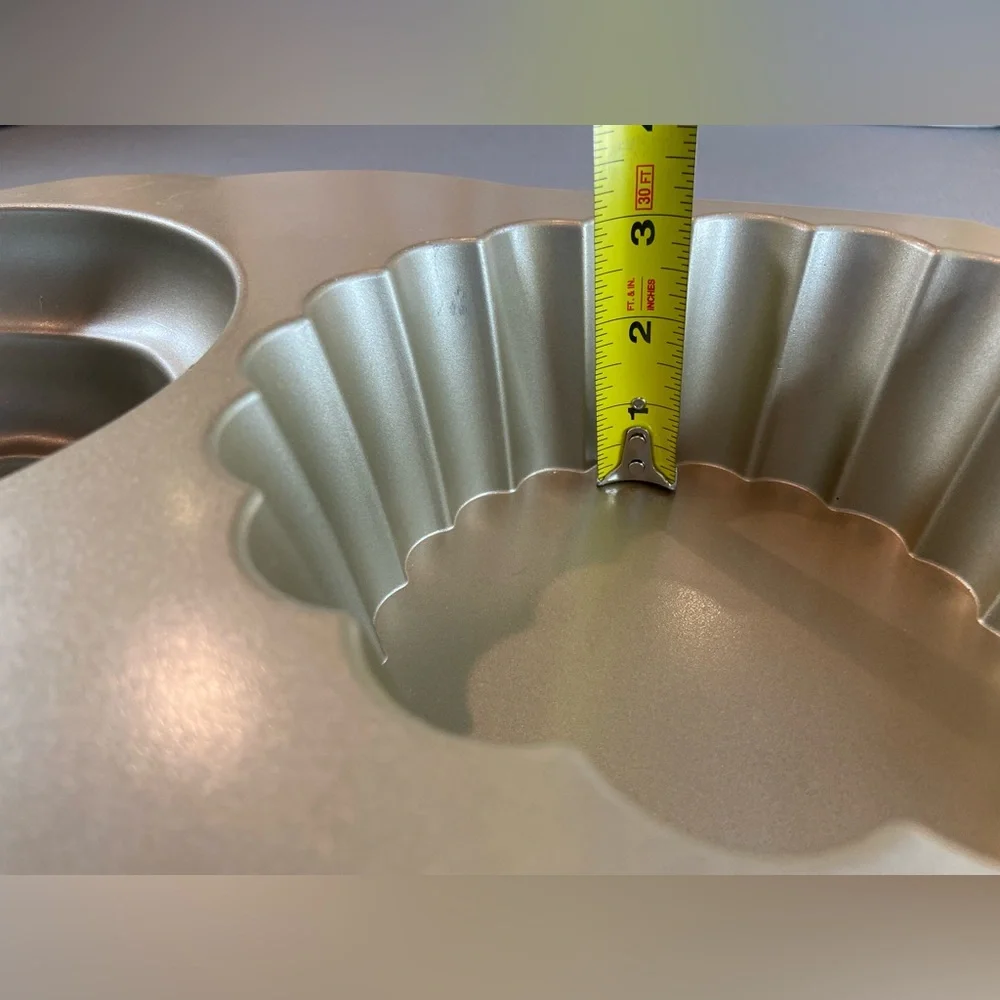 The Great‎ Cupcake Pan Nordic Ware William Sonoma Cupcake 10 cups 2.4 liters